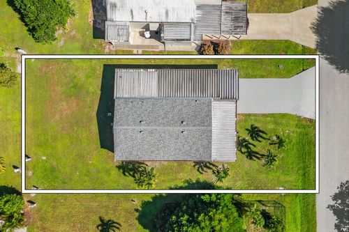 2733 Sw Thunderbird Trl, Stuart, FL, 34997-8947 | Card Image