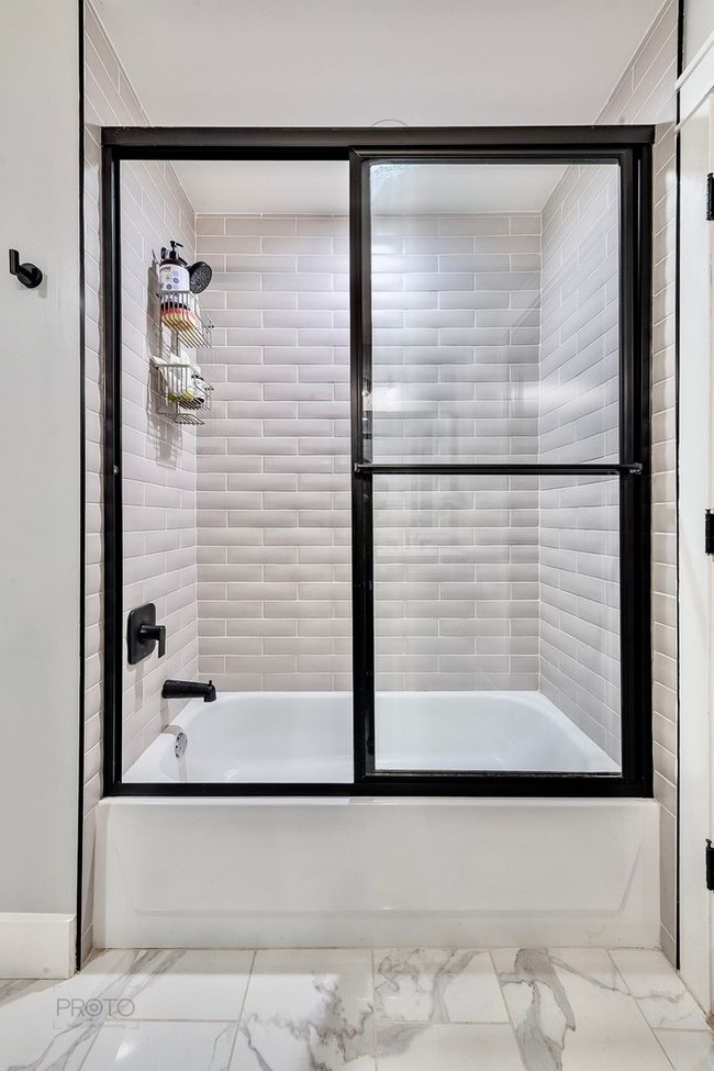UNIT-302 - 1070 W 15 Th St, Condo with 2 bedrooms, 2 bathrooms and 1 parking in Chicago IL | Image 27