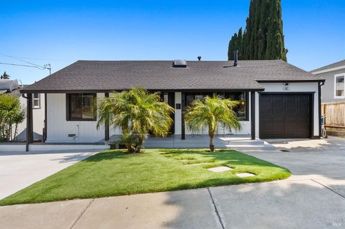 43 Linda Vista St, Benicia, CA, 94510-2230 | Card Image