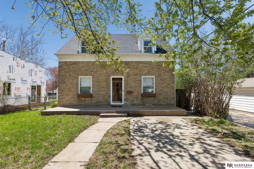 2812 N 58th Street, Omaha, NE, 68104 | Card Image