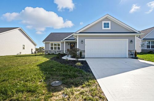 557 Cannondale Ave, Johnstown, OH, 43031-7558 | Card Image