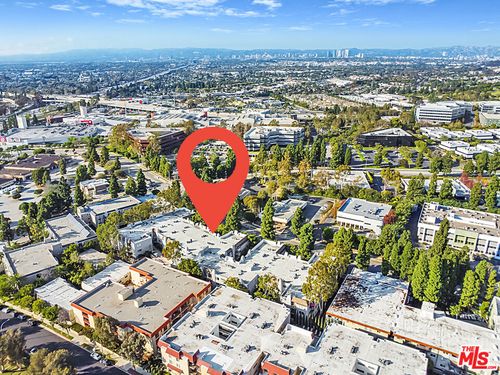 unit-223-5870 Green Valley Cir, Culver City, CA, 90230-6914 | Card Image