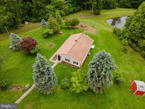 5861 Vine Ln, LINDEN, VA, 22642-1858 | Card Image