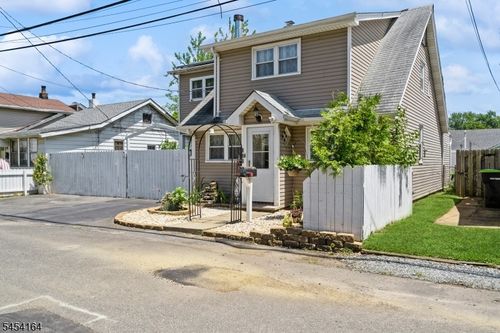 148 Mckinley Ave, South Amboy, NJ, 08879-2840 | Card Image