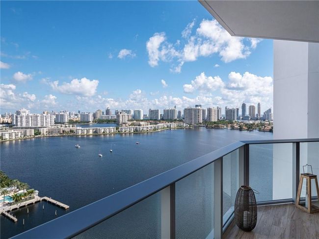 UNIT-2105 - 17111 Biscayne Blvd, Condo with 2 bedrooms, 3 bathrooms and null parking in Aventura FL | Image 18