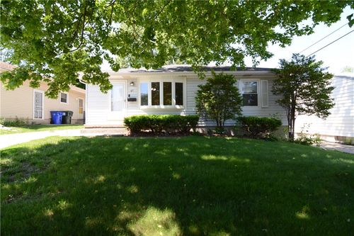 67 Maple Court, Decatur, IL, 62526 | Card Image