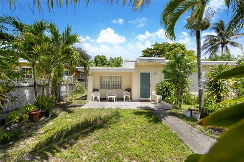 1381 Ne 154th St, North Miami Beach, FL, 33162-5531 | Card Image
