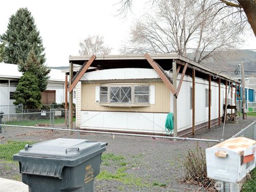 305 Burdin Blvd, Grand Coulee, WA, 99133-8791 | Card Image