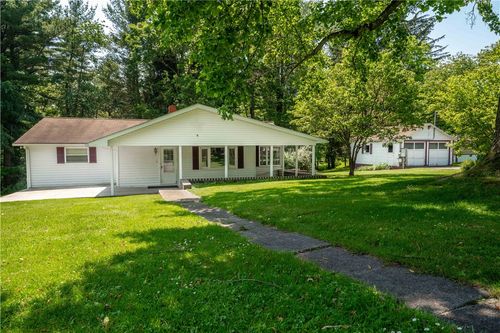 154 Burke Rd, Farmington, PA, 15437-1214 | Card Image