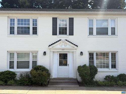 3-121 Hessian Hills Rdg, CHARLOTTESVILLE, VA, 22901-2546 | Card Image