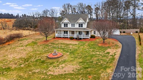 79 Bear Creek Hills Dr, Leicester, NC, 28748-8304 | Card Image