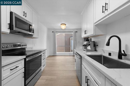 116-8975 Alcosta Ct, San Ramon, CA, 94583-3931 | Card Image