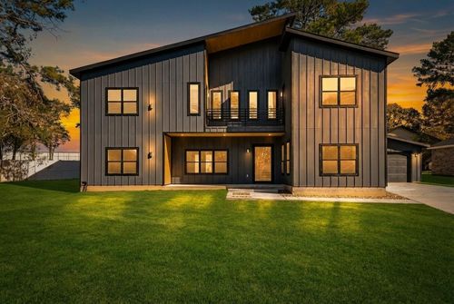 7292 Edgewater Dr, Willis, TX, 77318-9187 | Card Image