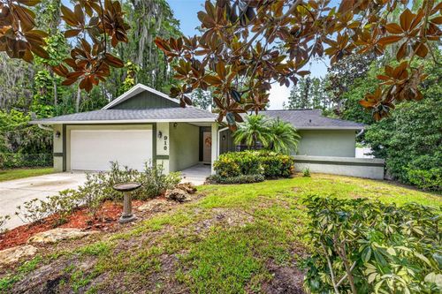 910 Hillside Dr, LUTZ, FL, 33549-3817 | Card Image