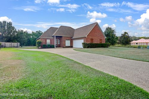 2159 Crossbridge Blvd, Byram, MS, 39272-8724 | Card Image
