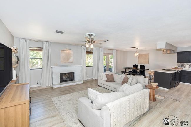 1668 W Citrus Loop, House other with 3 bedrooms, 2 bathrooms and 2 parking in Yuma AZ | Image 5