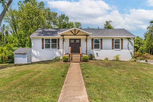 135 Meadowbrook Ct, Bowling Green, KY, 42101-3970 | Card Image
