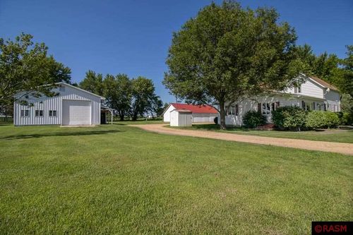 41072 280th St, Arlington, MN, 55307-9211 | Card Image
