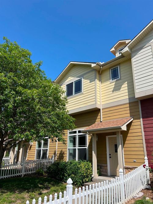 28 Fuller Cir, Junction City, KS, 66441-4265 | Card Image