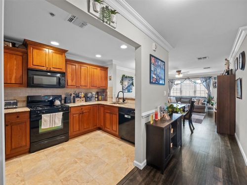unit-202-3 Cross St, Suffern, NY, 10901-4659 | Card Image