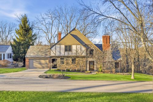 1054 Emerson Rd, Park Hills, KY, 41011-1910 | Card Image