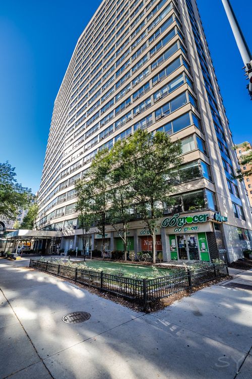 505-2930 N Sheridan Rd, Chicago, IL, 60657-5969 | Card Image