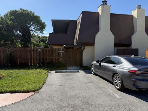 apt-a-3522 Gardens East Dr, Palm Beach Gardens, FL, 33410-5726 | Card Image