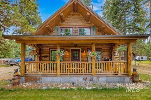 926 Chipmunk Ln, McCall, ID, 83638-5199 | Card Image