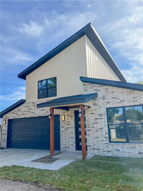 807 S Coulter Dr, Bryan, TX, 77803-4634 | Card Image