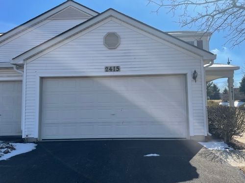 2415 Reflections Dr, Aurora, IL, 60502-7313 | Card Image