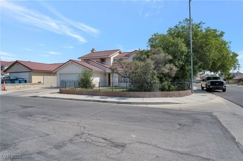4454 Honeycomb Dr, Las Vegas, NV, 89147-4988 | Card Image