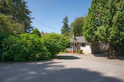 8823 Glover Rd, House other with 3 bedrooms, 1 bathrooms and 4 parking in Langley BC | Image 3