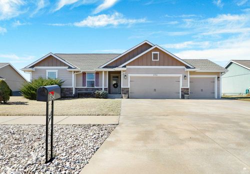 8754 S Kelliann Way, Manhattan, KS, 66502-8906 | Card Image