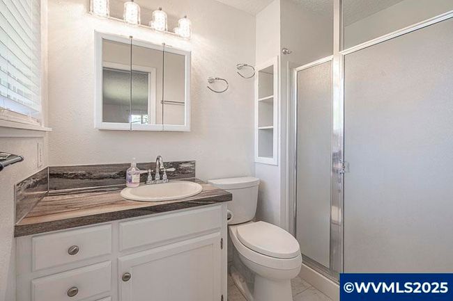 611 Ne Bockes Loop, House other with 3 bedrooms, 2 bathrooms and null parking in Sheridan OR | Image 37