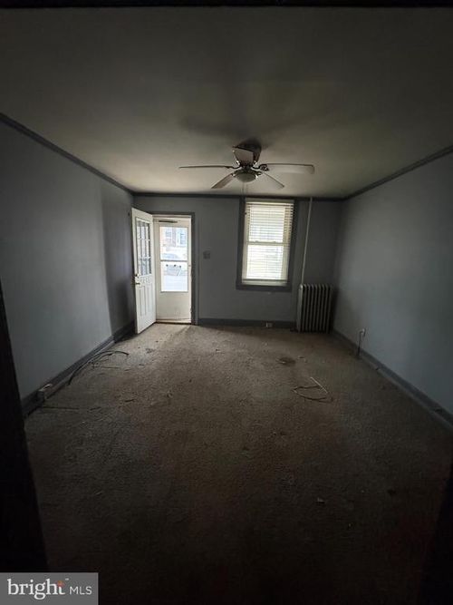 1415 W King St, YORK, PA, 17404-5614 | Card Image