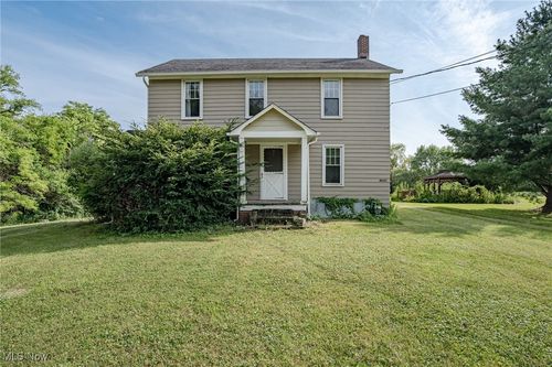 13914 Aquilla Rd, Burton, OH, 44021-9514 | Card Image