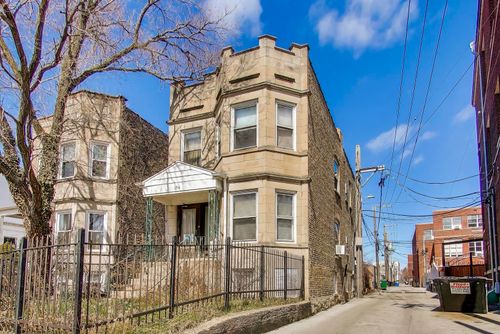 1716 W Morse Ave, Chicago, IL, 60626-3204 | Card Image