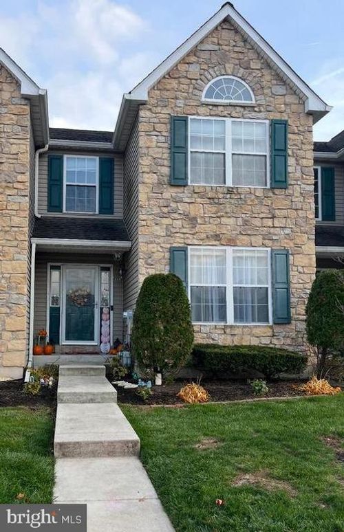 180 Deer Run Ct, ROYERSFORD, PA, 19468-1443 | Card Image