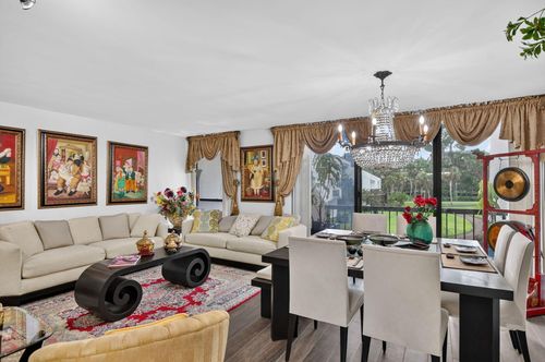 2805 Bridgewood Dr, Boca Raton, FL, 33434-4122 | Card Image