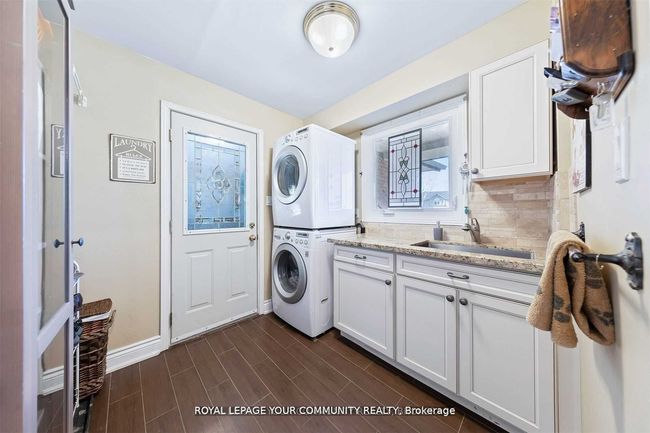 133 Ellis Ave, House other with 6 bedrooms, 4 bathrooms and 9 parking in Nobleton ON | Image 14