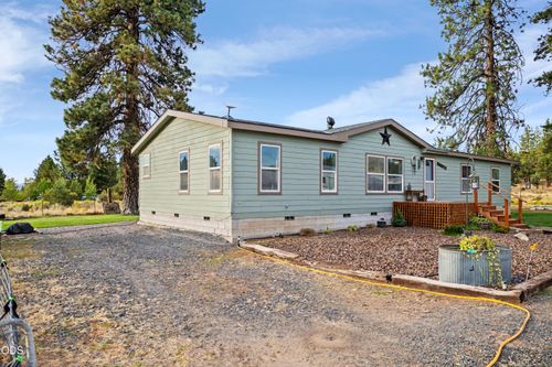5515 Bufflehead Dr, Bonanza, OR, 97623-9743 | Card Image