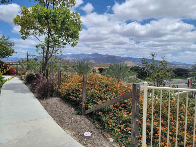 UNIT-2 - 2072 Tango Loop, Condo with 4 bedrooms, 3 bathrooms and 2 parking in Chula Vista CA | Image 44