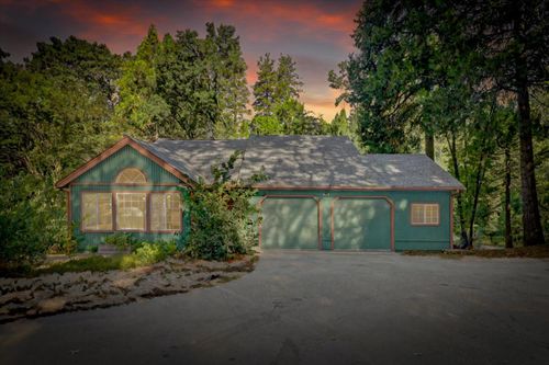 11312 Roosevelt Drive, Grass Valley, CA, 95945 | Card Image