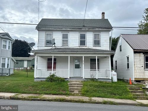 275 W Main St, RINGTOWN, PA, 17967-9539 | Card Image