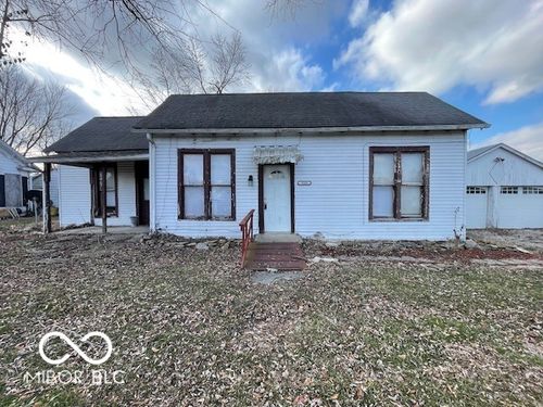 330 S East St, Hartsville, IN, 47244 | Card Image
