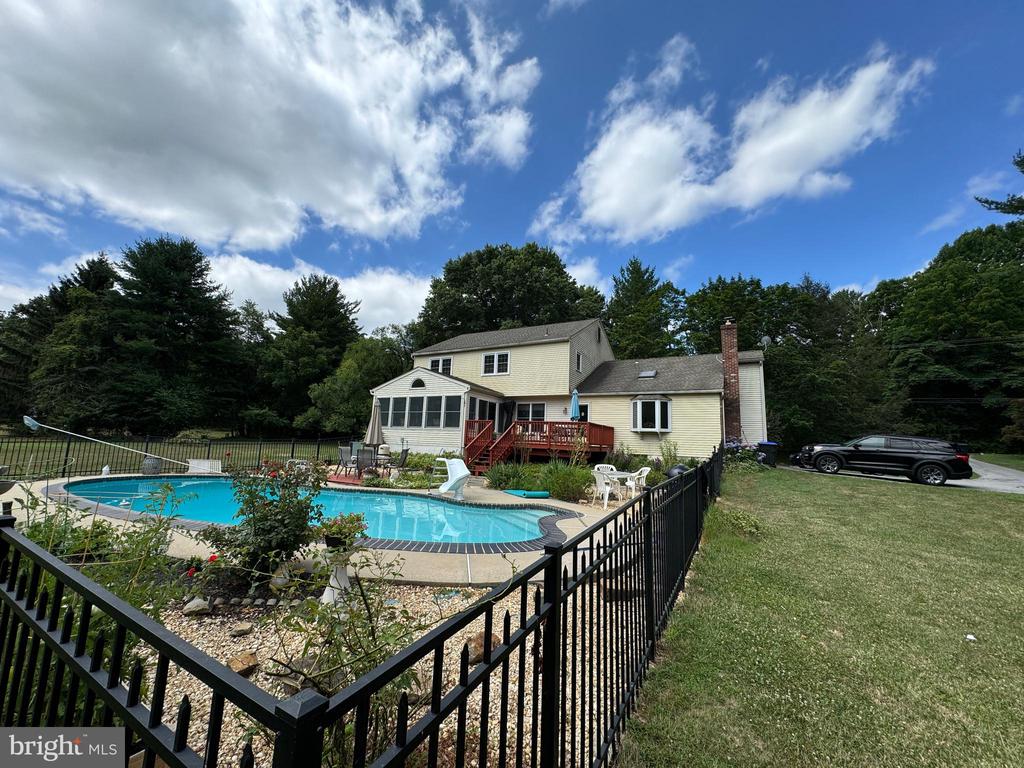 Chalfant Rd, Glenmoore, PA 19343