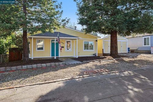 2900 Leslie Ave, Martinez, CA, 94553-2954 | Card Image