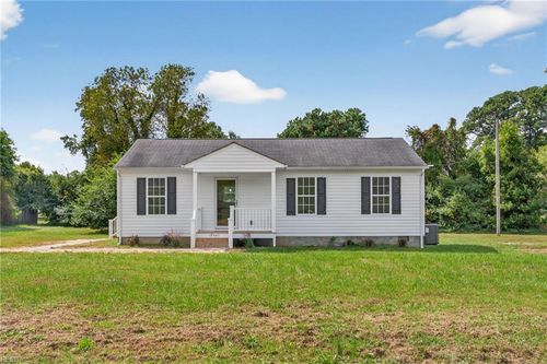 19441 York Rd, West Point, VA, 23181-9464 | Card Image