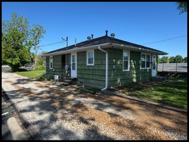708 Highland Ave, House other with 2 bedrooms, 1 bathrooms and null parking in Warrensburg MO | Image 4