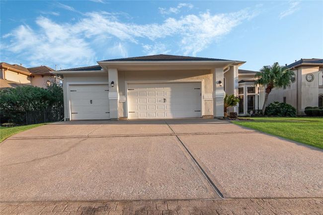 2922 N Island Dr, House other with 5 bedrooms, 4 bathrooms and 3 parking in Seabrook TX | Image 9
